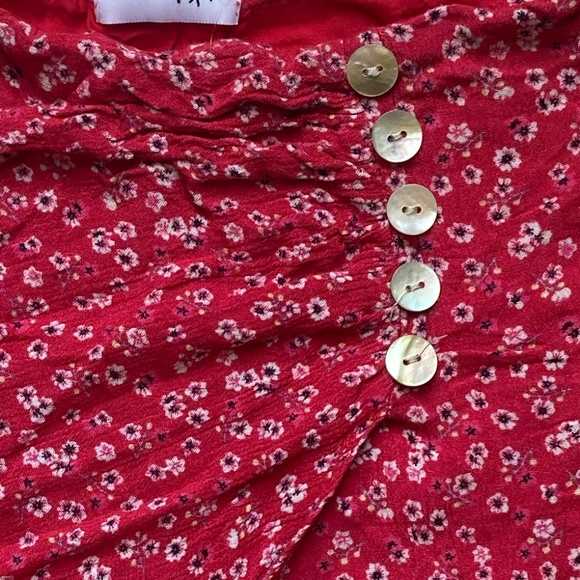 Princess Polly red Floral SKORT size 4 us - Picture 4 of 4